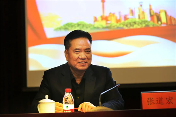 民盟中央机关传达学习两会精神