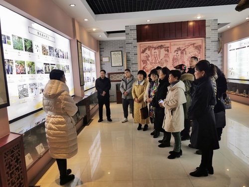 统战图片——促进中药材种植产业发展(967283)-20220323215038