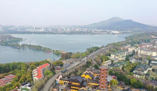 春到金陵