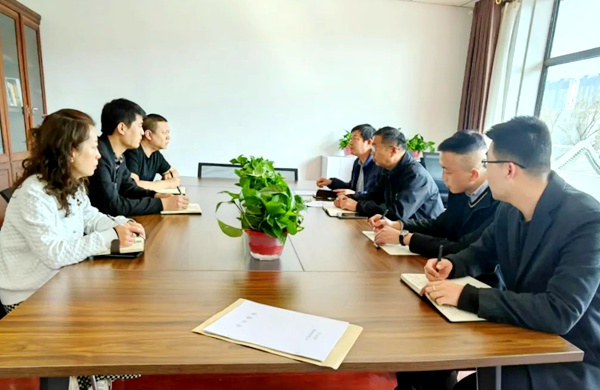 农工党太原市委会召开机关学习会议