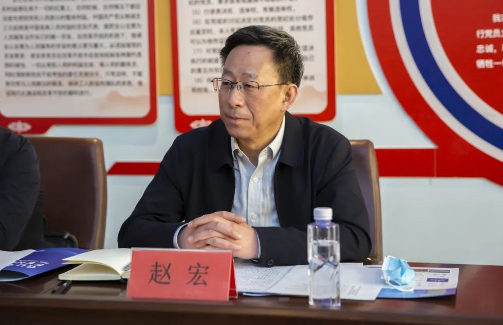 内蒙古自治区党委统战部举办网络代表人士座谈会
