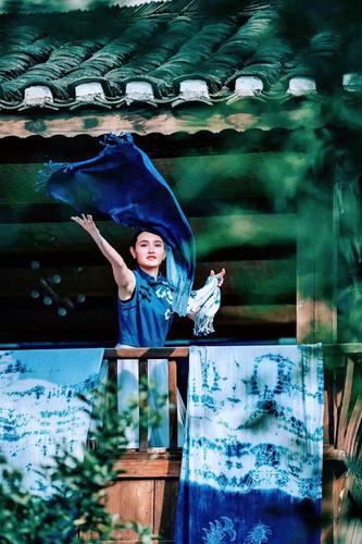 惠水县枫香染梦想工坊带头人冉光津