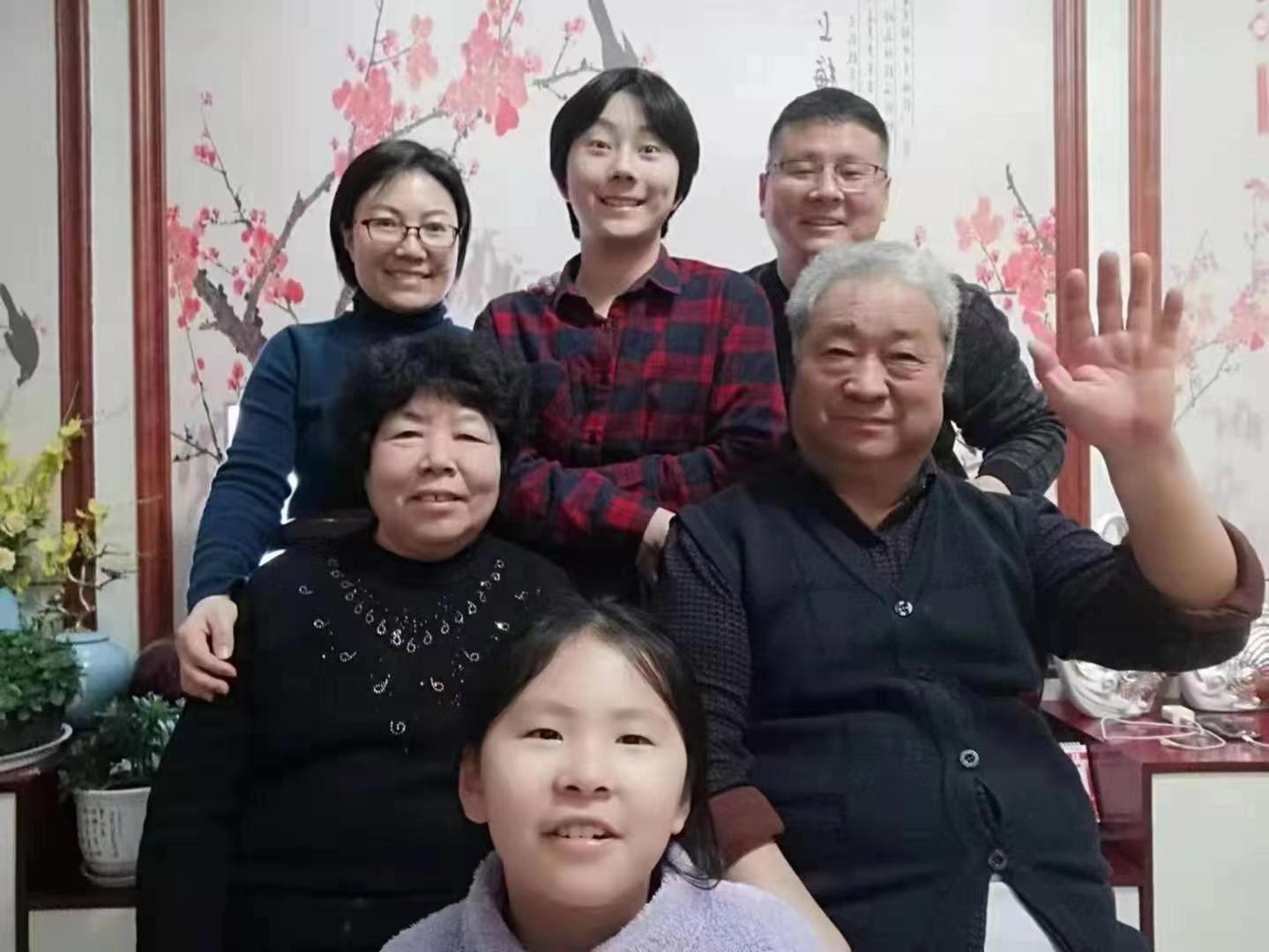 同心前行：我们一家人的“统一战线”