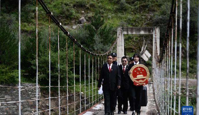 奋进新征程 建功新时代·非凡十年丨迈出法治中国建设新步伐