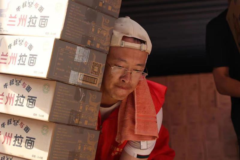 “全国最美志愿者”王官升：“公益路上没有终点”