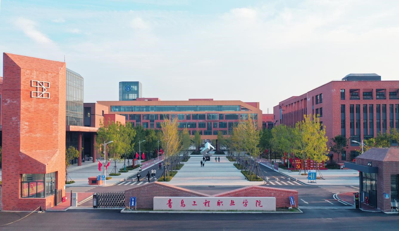 起步成澎湃之势 发展显璀璨之光