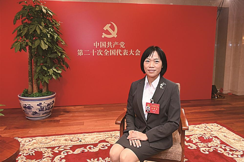 陆秀兴 党的二十大代表，广东省佛山市禅城区张槎街道古灶村党委书记、村委会主任