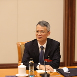 大陆把人民至上写在了实践中