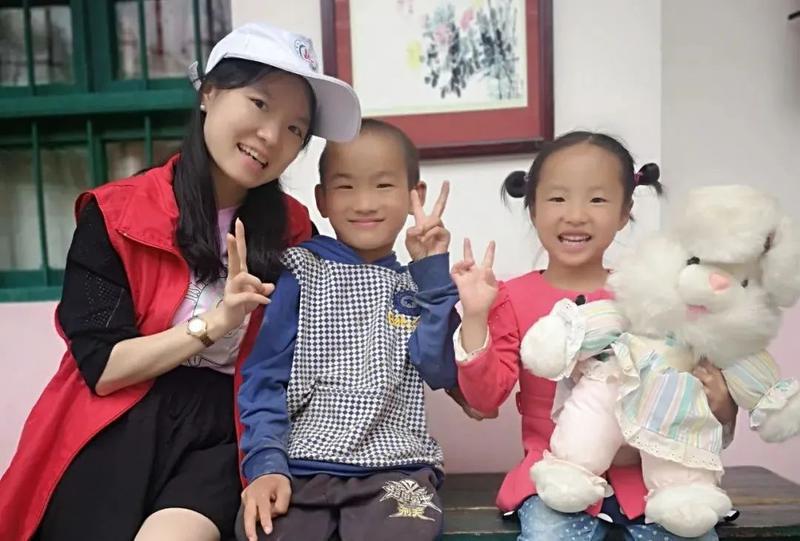 在公益路上绽放青春