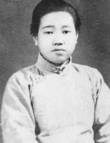 缪伯英