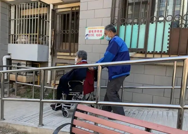民革天津：加快小区适老化工程改造