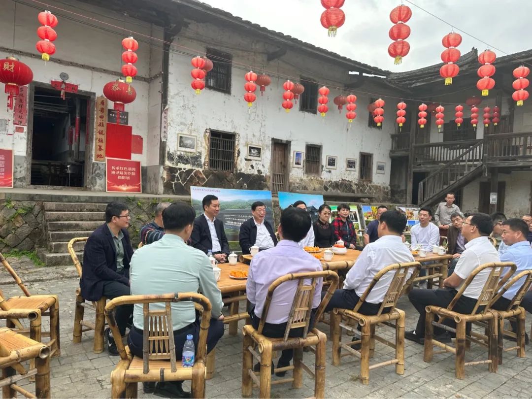 让“美丽资源”蝶变“美丽经济”