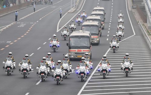 2021年7月1日中队圆满完成“七一勋章”颁授仪式摩托车护卫任务。李响提供