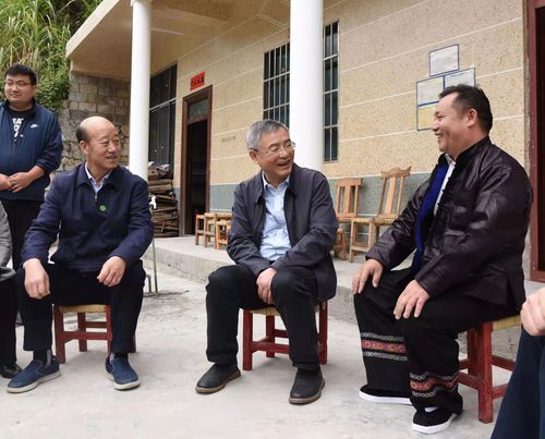 15.全力投入脱贫攻坚，助力毕节贯彻新发(1497071)-20221130084347