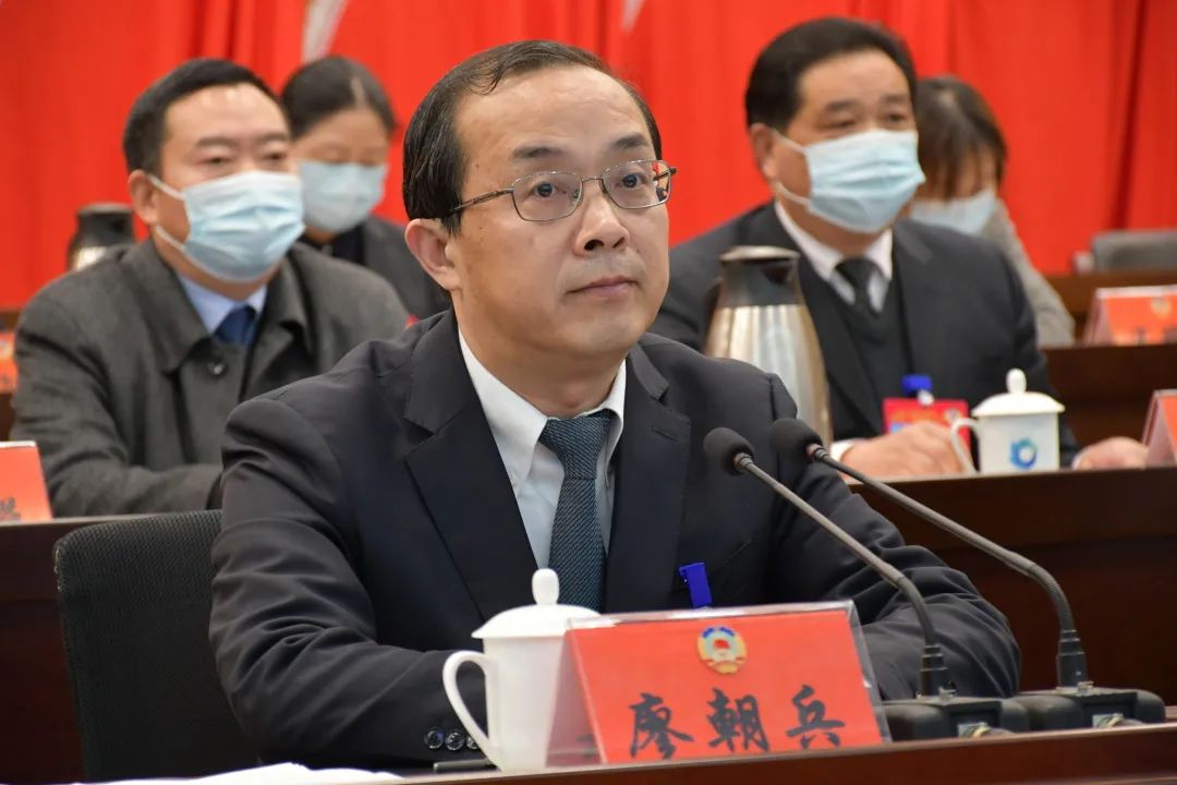 让“读书+履职”相映生辉