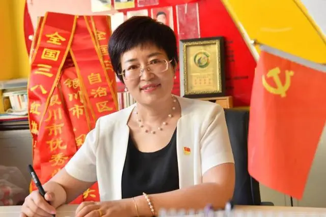 赵耐香：让老百姓好日子越过越红火！