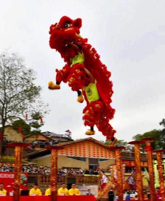 醒狮争霸迎新春