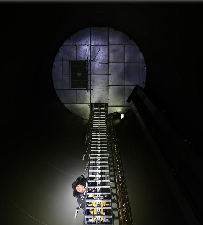 内蒙古霍林郭勒：风光互补促进绿色发展