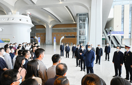 （时政）（3）习近平在河北雄安新区考察并(2243257)-20230511102215