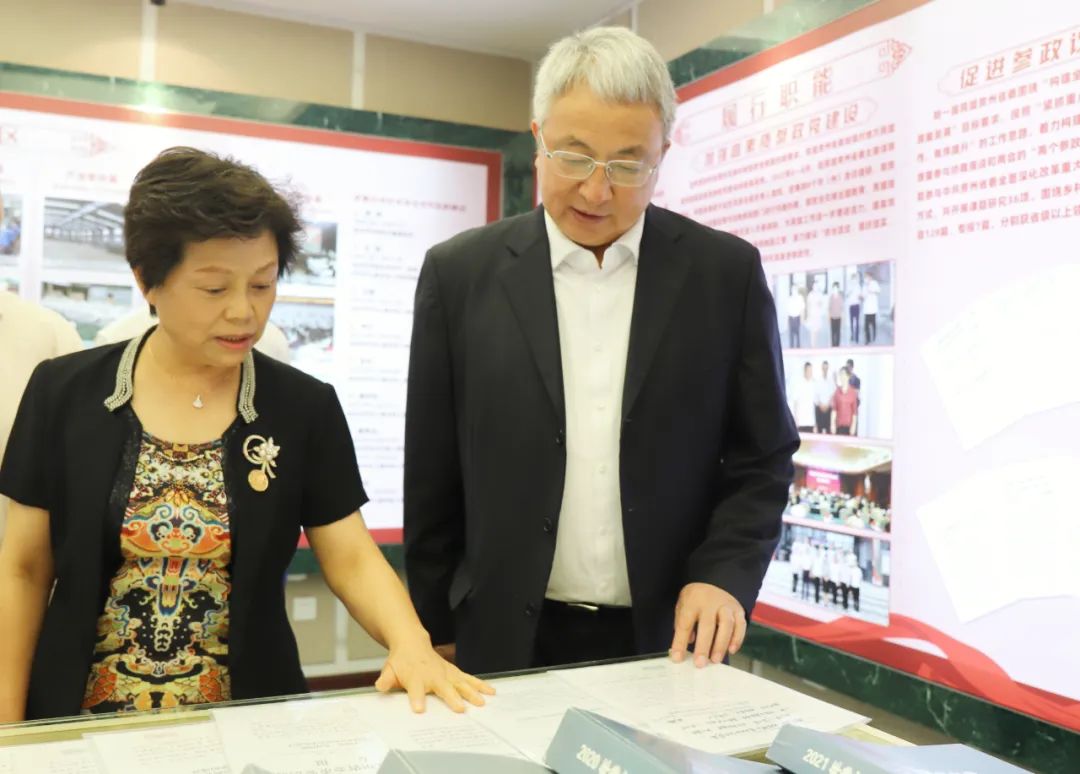 全国政协副主席、民盟中央常务副主席王光谦走访民盟贵州省委机关