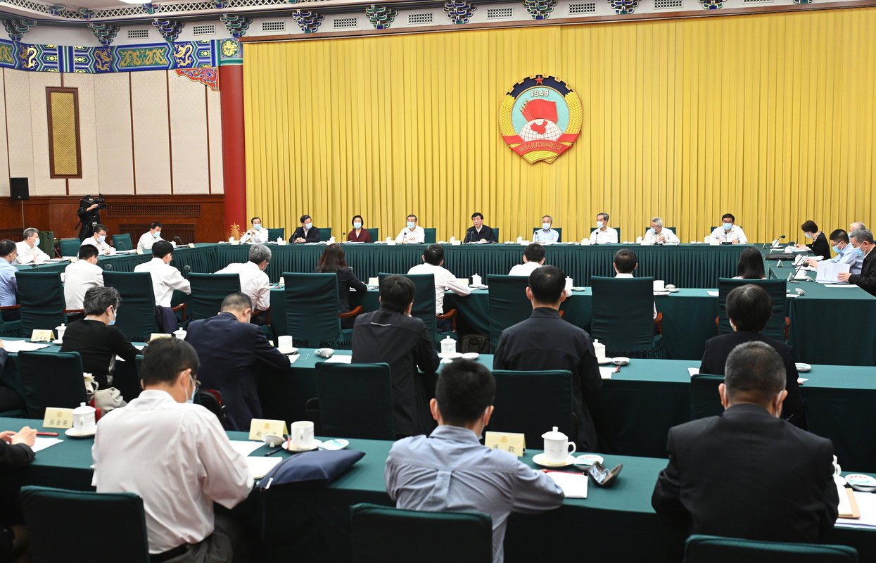 全国政协召开双周协商座谈会 围绕“加强科学普及法治建设”协商议政 王沪宁主持