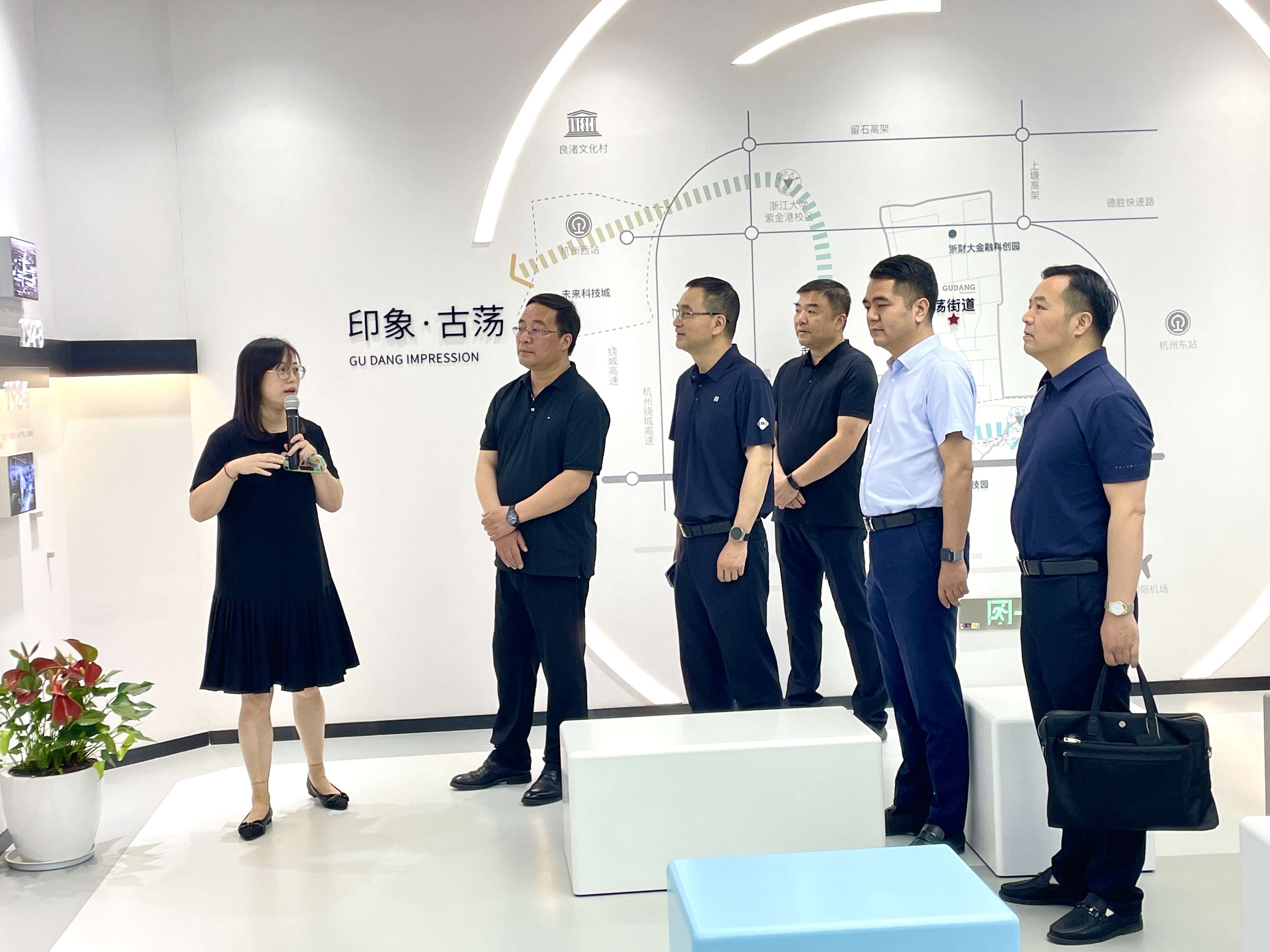 打造一流营商环境的古荡担当