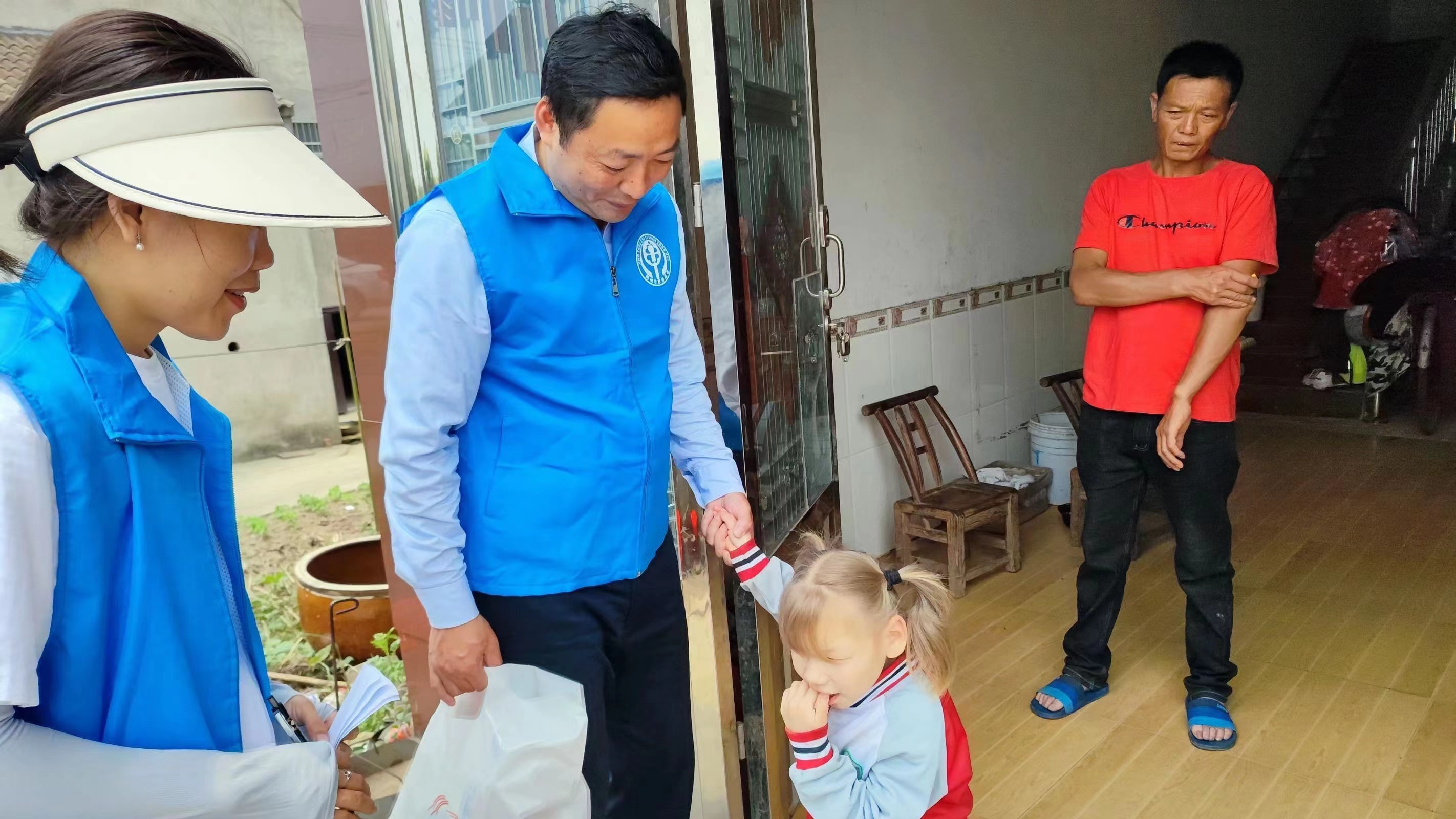 湖北省政协委员陈云：以志愿“微光”传递向善力量