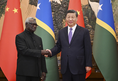 （时政）习近平会见所罗门群岛总理索加瓦雷(2586848)-20230710203325
