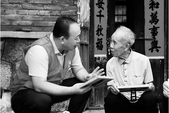 “我们是志愿者，更是政协委员”