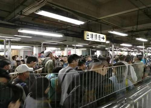 0713-11b01 罗湖口岸：见证改革(2584342)-20230713104849_爱奇艺