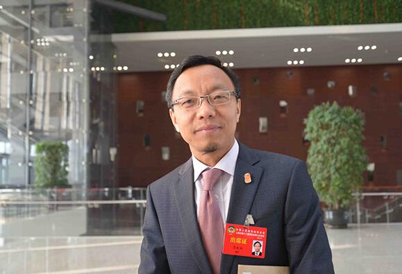 发挥“三个作用”争做合格委员