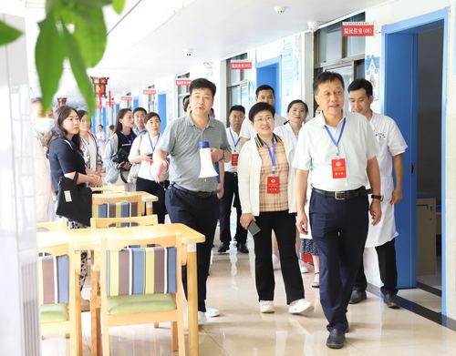 （豫站，政协新闻）调研医养结合工作(2824583)-20230821160338