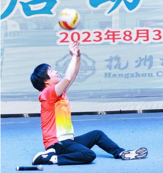 永远做展翅飞翔的“雄鹰”