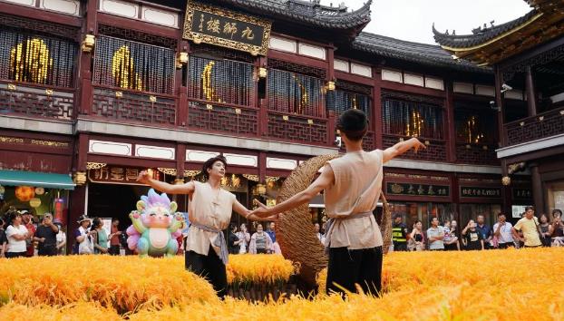 上海豫园：“仲秋月神游”启幕