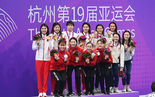 中国队以3分33秒96夺冠，日本队和中国香港队分别获得银牌、铜牌。3