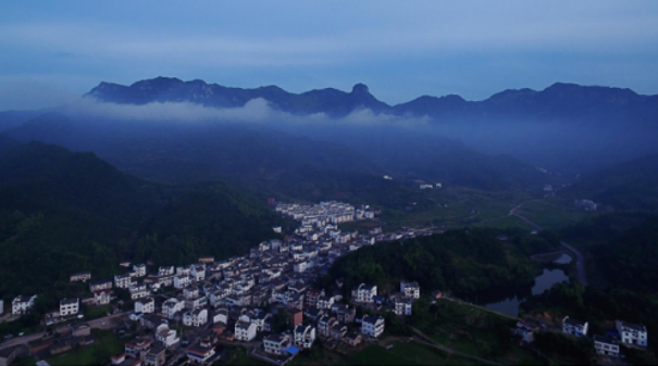 浙江龙游乡贤汇聚共写美丽乡村建设新篇章