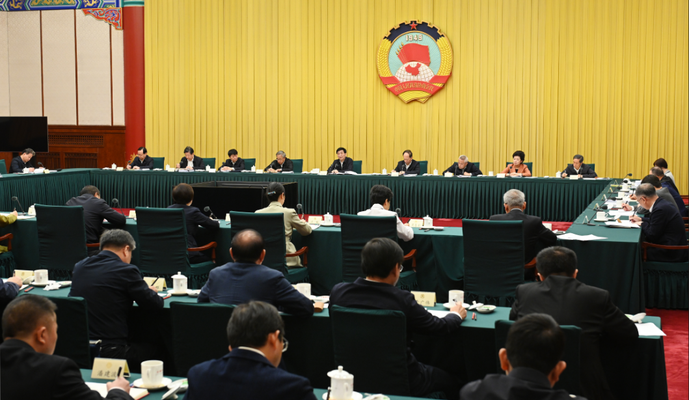 全国政协召开双周协商座谈会  围绕“创新拓展城乡公共文化空间”协商议政  王沪宁主持