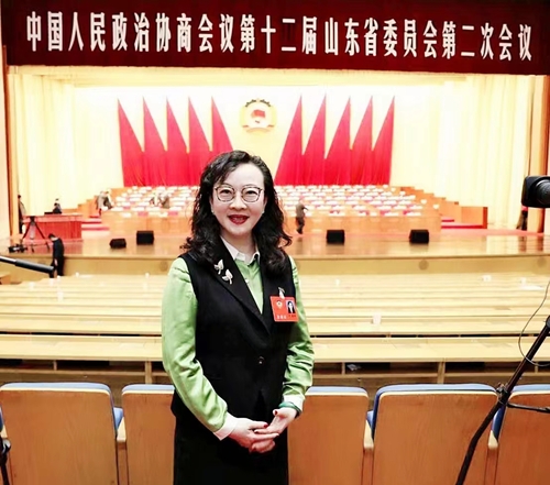 山东省政协常委 中非民间商会副会长 于晓怡
