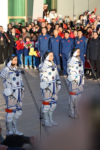 （神舟十七号）神舟十七号载人飞船发射取得(3197705)-20231027173815