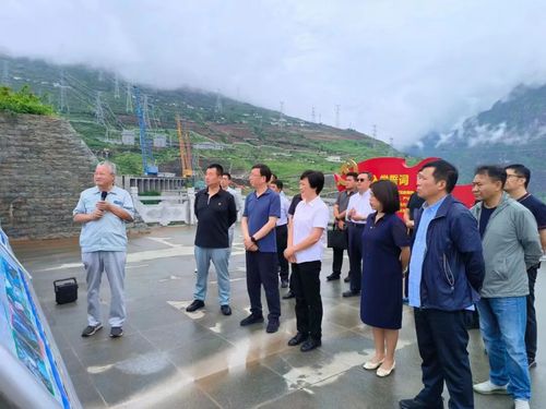 △2023年8月，西藏自治区政协党组副书记、副主席孟晓林率区政协经济和人口资源环境委员会考察组，围绕“加快水能资源开发、推动清洁能源发展”在广西、四川、云南开展学习考察。