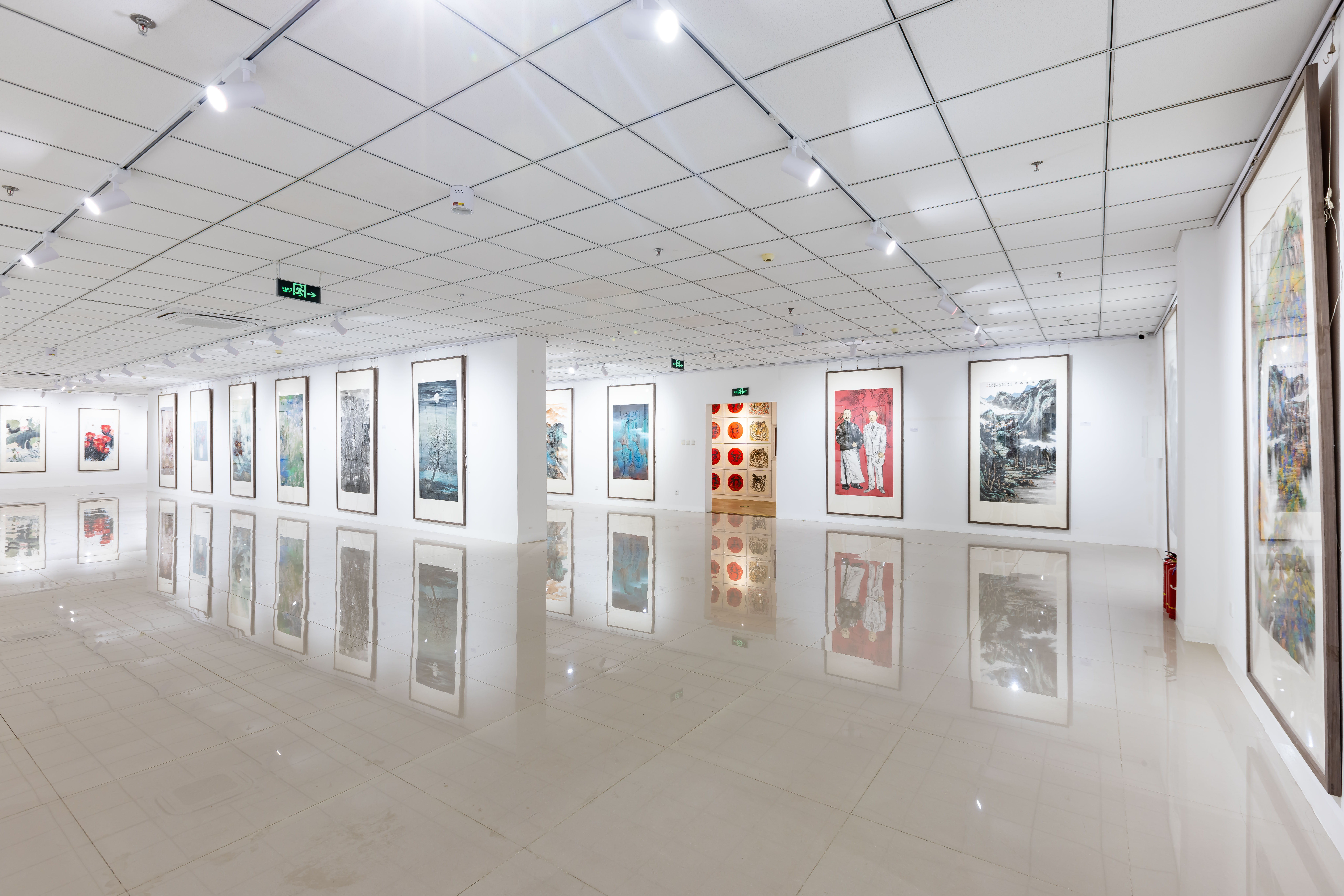 “艺心向党”自由职业艺术家学习贯彻党的二十大精神书画作品巡展在京开幕
