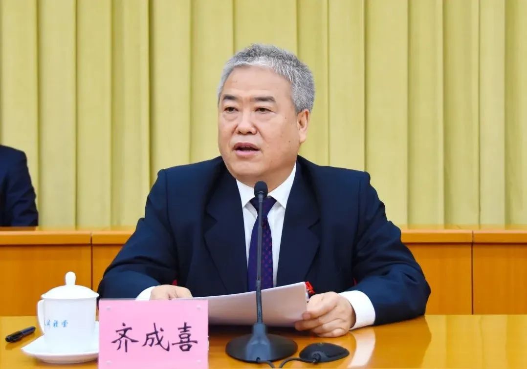 大力促进现代农业经营主体健康发展