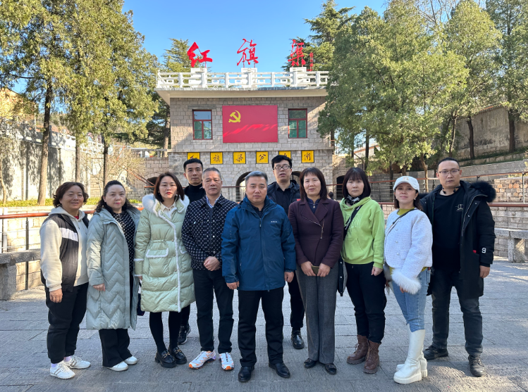 感悟红旗渠精神   调研历史传承
