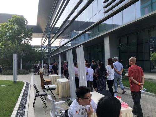 图为8月15日，“闻‘汛’而动 就业有爱”房山区专场招聘会现场。（受访者供图）