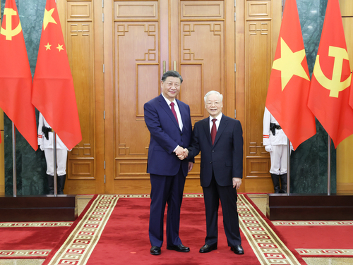 （时政）（9）习近平同越共中央总书记阮富(3484425)-20231213055638