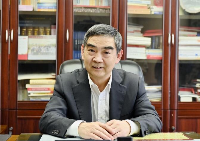 着力强化委员联系界别群众工作