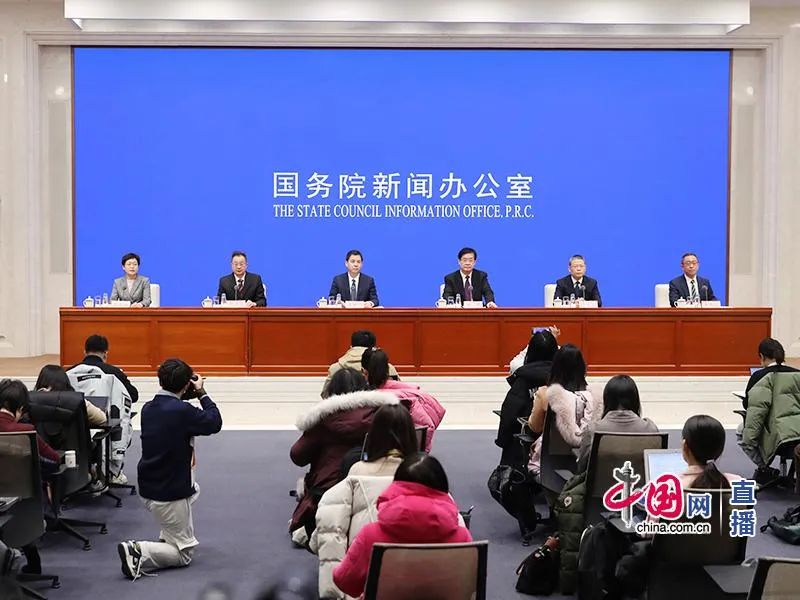 工信部：充分运用数字技术赋能银发经济 推进消费品工业“三品战略”丰富老年用品和服务供给