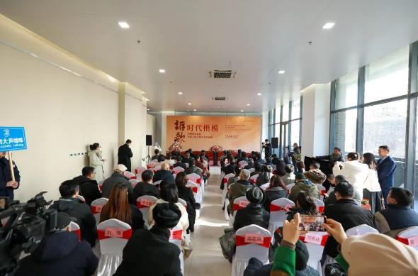 中国国家画院英模人物主题美术作品展“讴歌时代楷模”