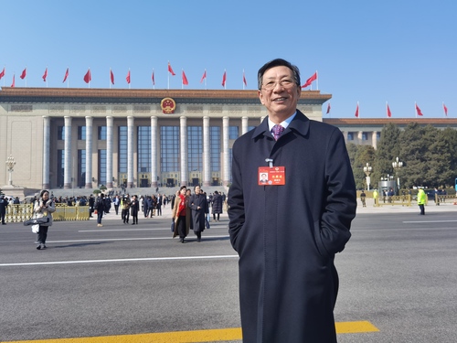 （两会归来话感受）姜耀东：“短、实、新”(4172438)-20240320102512