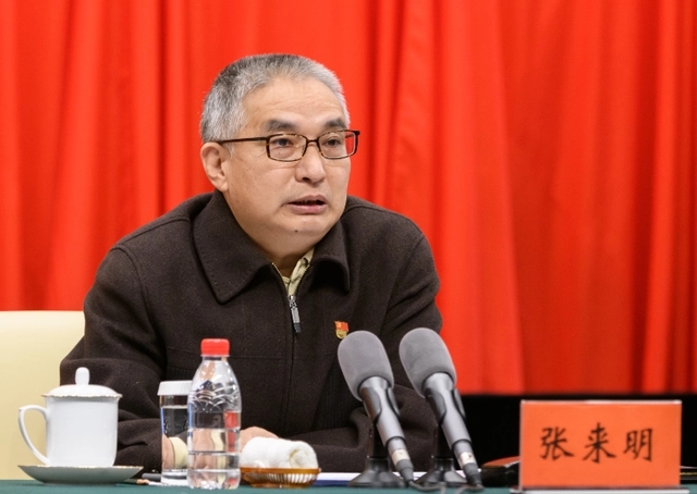中国发展前景是光明的